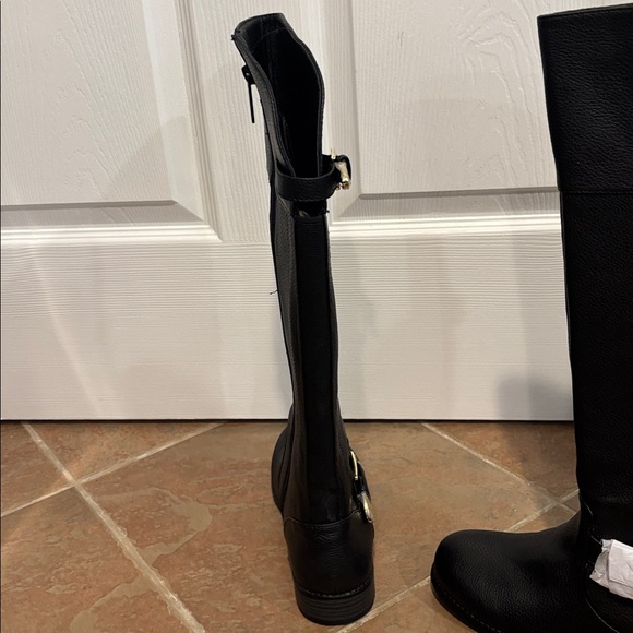 Girls no size5 black boots - Picture 4 of 5